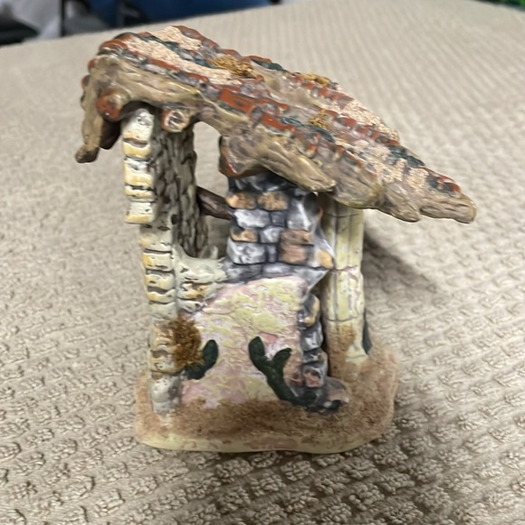 Mercasia Hand Painted Well - Picture 3 of 7